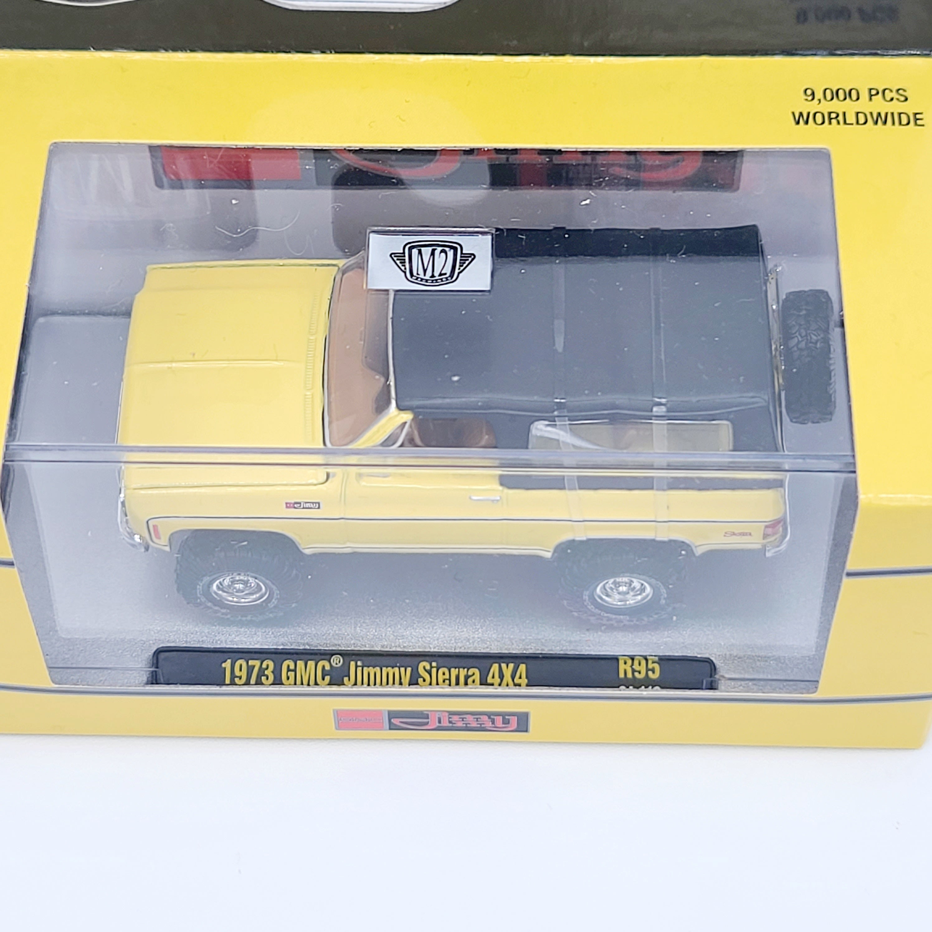 M2 Machines '73 GMC Jimmy Sierra 4x4 - 1:64 (2024 Auto-Thentics Rel. 95)